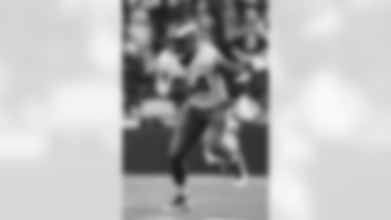 OLB Leonard Floyd
Backed up by Chris Garrett