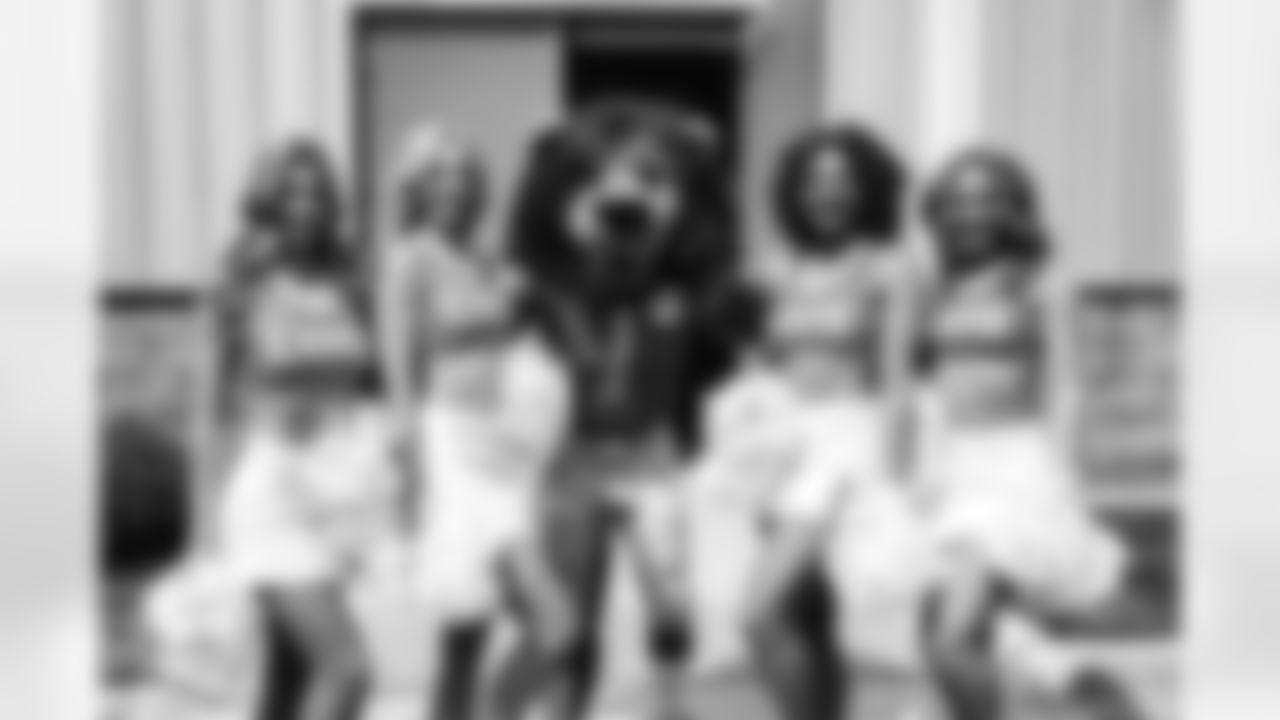 Detroit Lions Cheerleaders during 2023 Michigan Girls High School Flag Football Pilot League Week 3 at Detroit Lions HQ & Training Facility Sunday May 21 2023 in Allen Park, MI. (Carl Jones II/Detroit Lions).