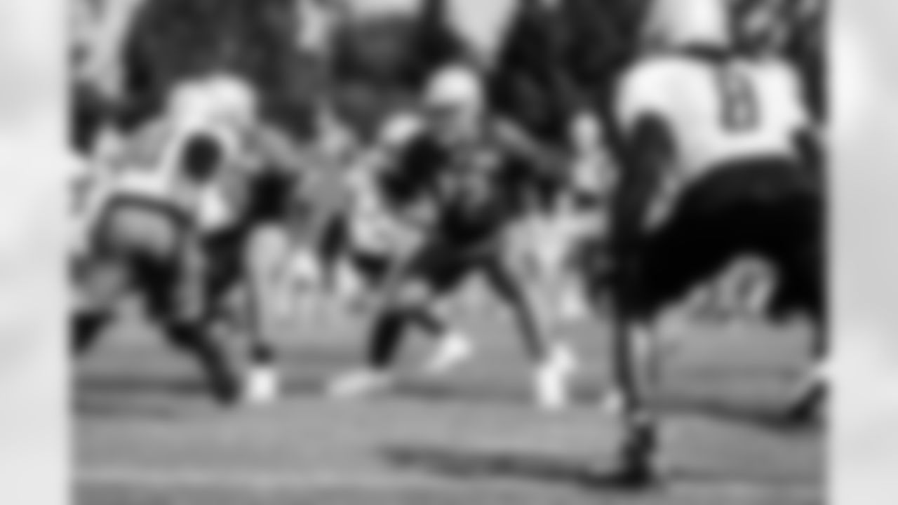 Detroit Lions guard Halapoulivaati Vaitai (72) during Lions Training Camp at the Training Facility in Allen Park, MI on July 31st, 2021. (Jeff Nguyen/Detroit Lions)