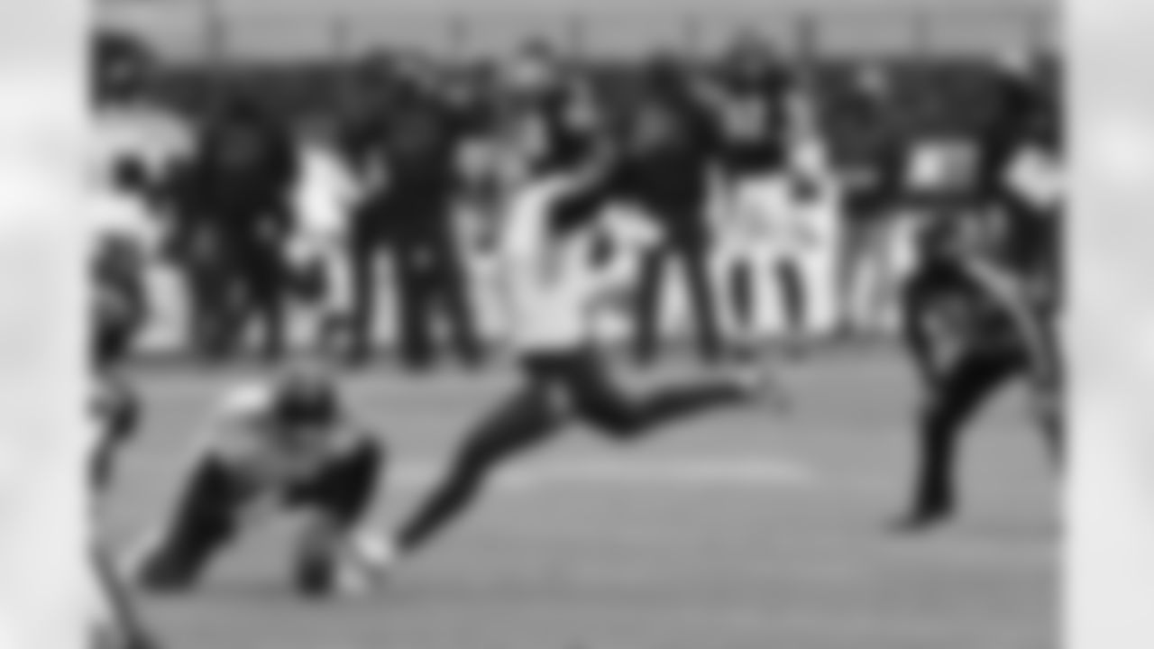 K/KO: Stephen Gostkowski
Backed up by Brett Kern