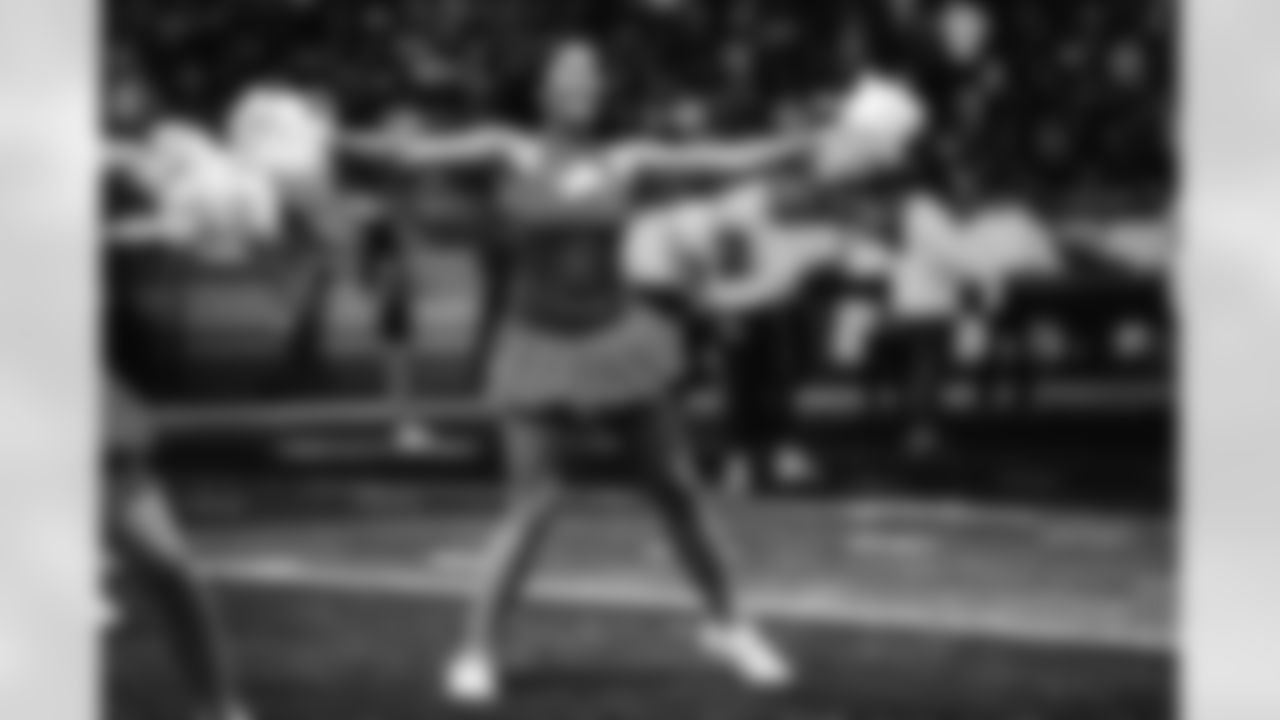 Detroit Lions Cheerleaders perform during a NFL football game against the Buffalo Bills on Thursday, November 24, 2022 in Detroit, MI. (Mike Ferdinande/Detroit Lions).