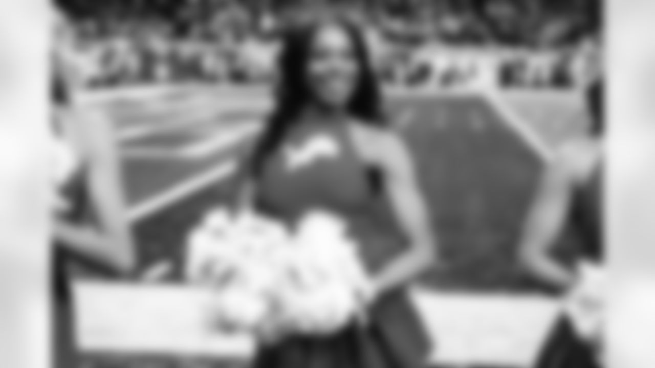 Detroit Lions Cheerleaders perform during a NFL football game against the Buffalo Bills on Thursday, November 24, 2022 in Detroit, MI. (Mike Ferdinande/Detroit Lions).