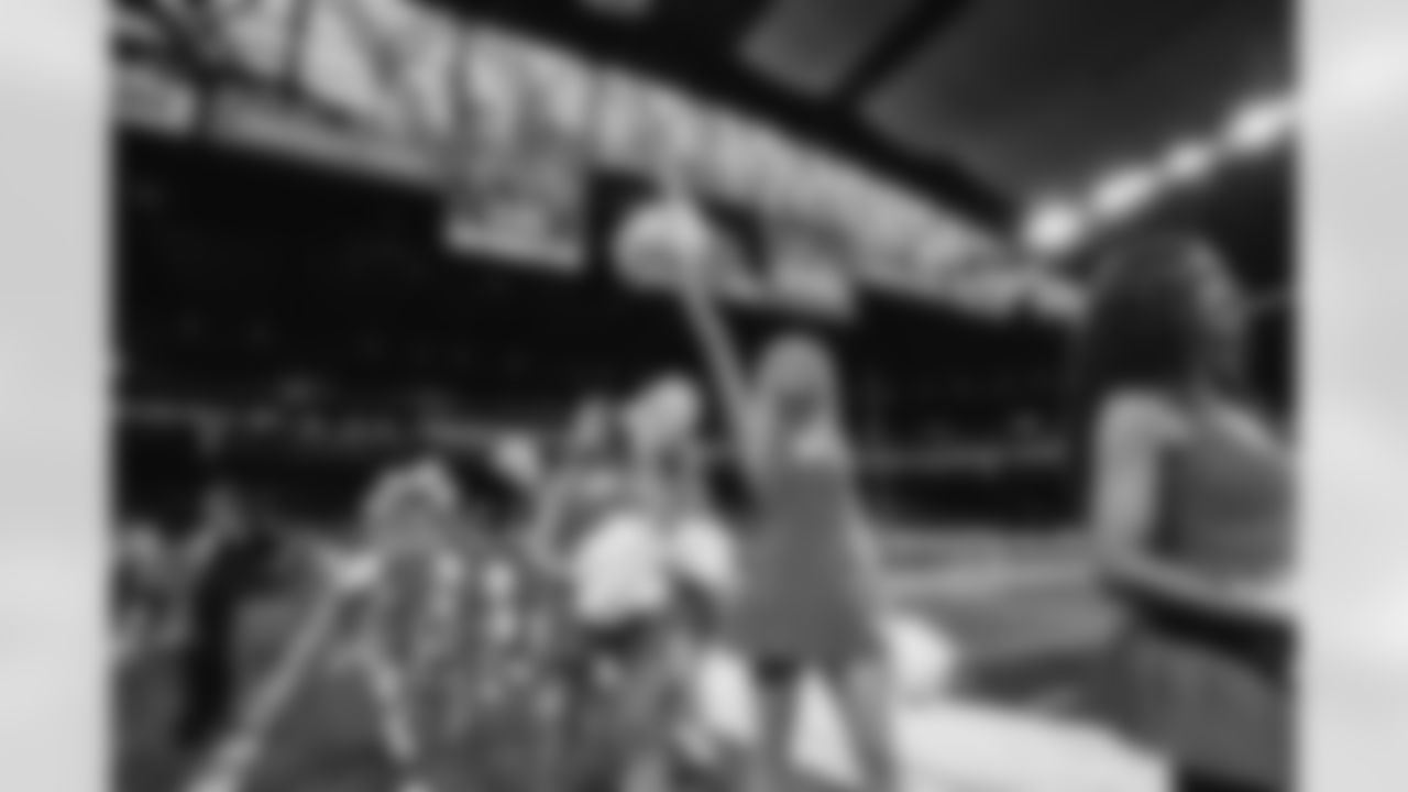 Detroit Lions Cheerleaders during Lions Family Fest practice at Ford Field in Detroit, MI on August 6, 2022. (Jeff Nguyen & Josh Mandujano/Detroit Lions)