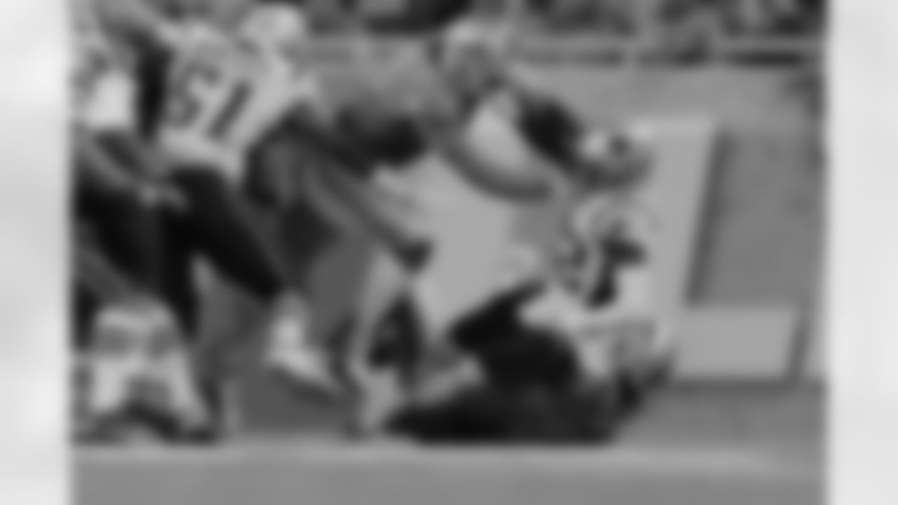 Detroit Lions tight end Levine Toilolo (87) blocks during a NFL football game against the New England Patriots on Sunday, Sept. 23, 2018 in Detroit. (Detroit Lions via AP).