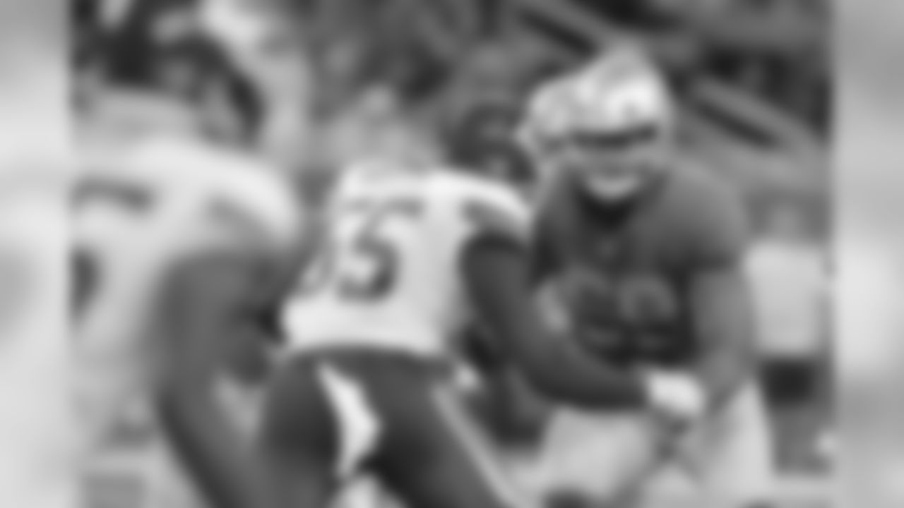 Detroit Lions tackle Taylor Decker (68) during a NFL football game against the Kansas City Chiefs Sunday, Sept. 29, 2019 in Detroit. (Detroit Lions via AP).
