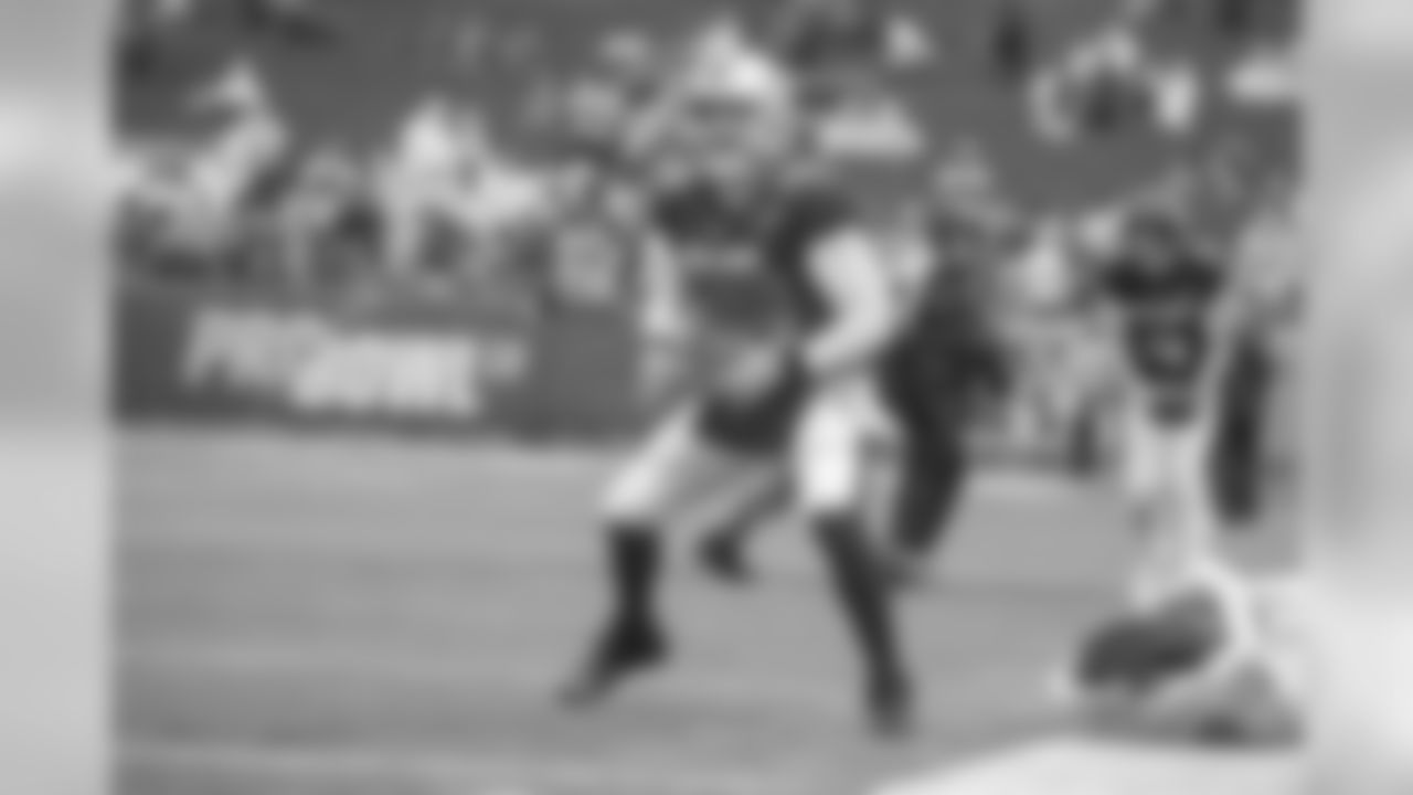 Detroit Lions long snapper Don Muhlbach (48) warms up before the Pro Bowl on Sunday, Jan. 27, 2019 in Orlando, Fla. (Detroit Lions via AP)