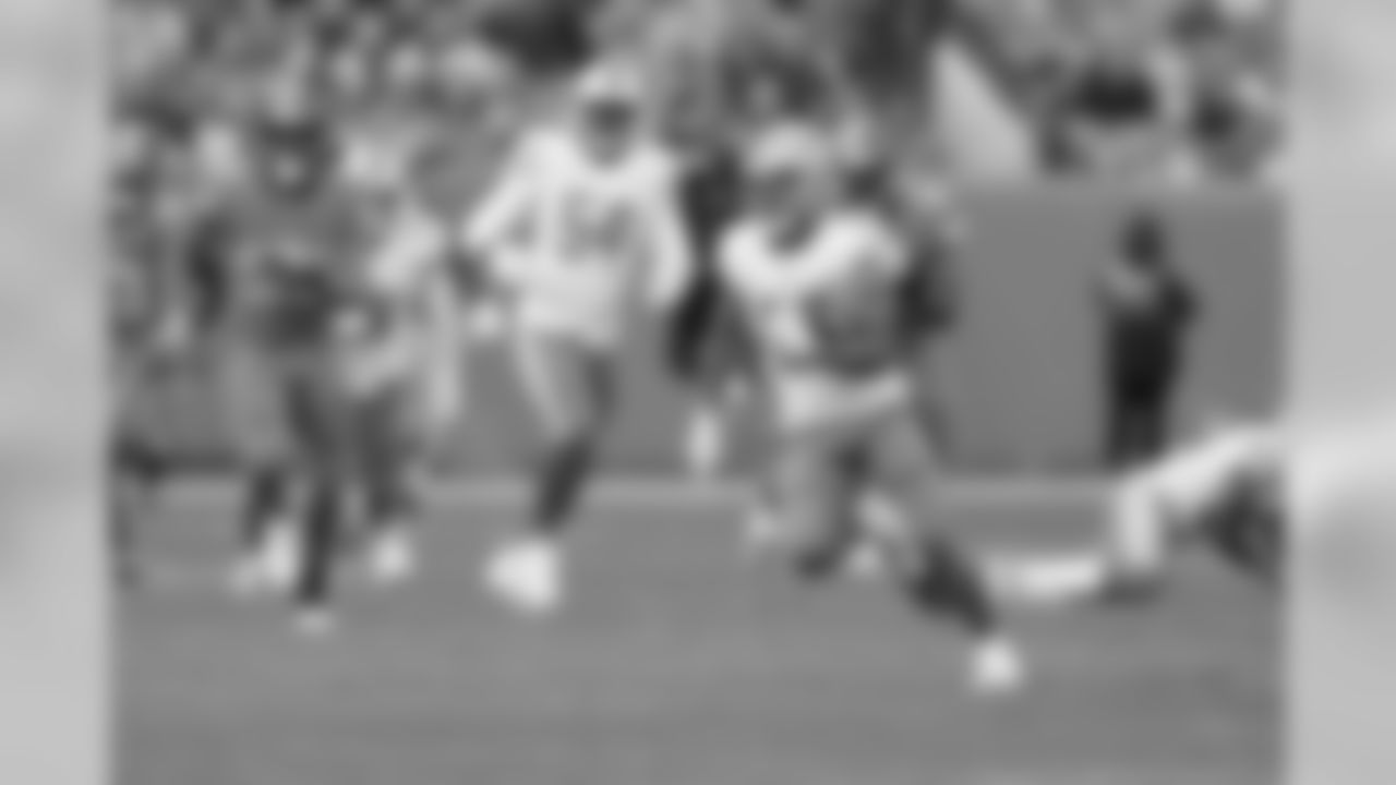 Detroit Lions cornerback Jamal Agnew (39) returns a punt for a touchdown during a NFL football game against the Denver Broncos Sunday, Dec. 22, 2019 in Denver. (Detroit Lions via AP).
