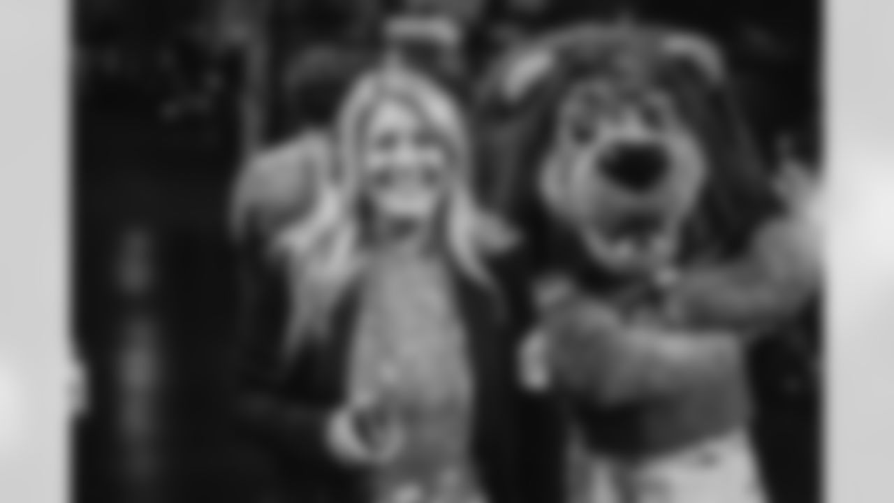 Rebecca Smoker & Roary during a NFL football preseason game against the Buffalo Bills on Friday, August 13, 2021 in Detroit, MI. (Jeff Nguyen/Detroit Lions).