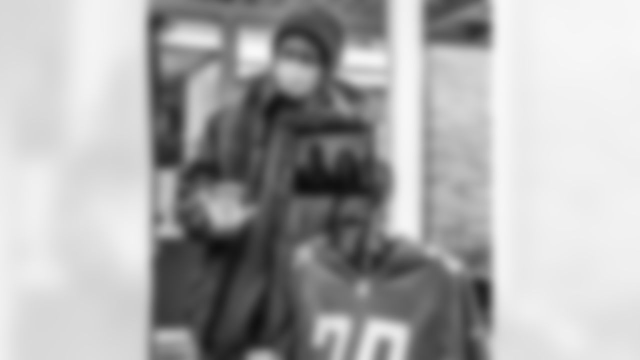 111720_DLA_CoatDrive_009