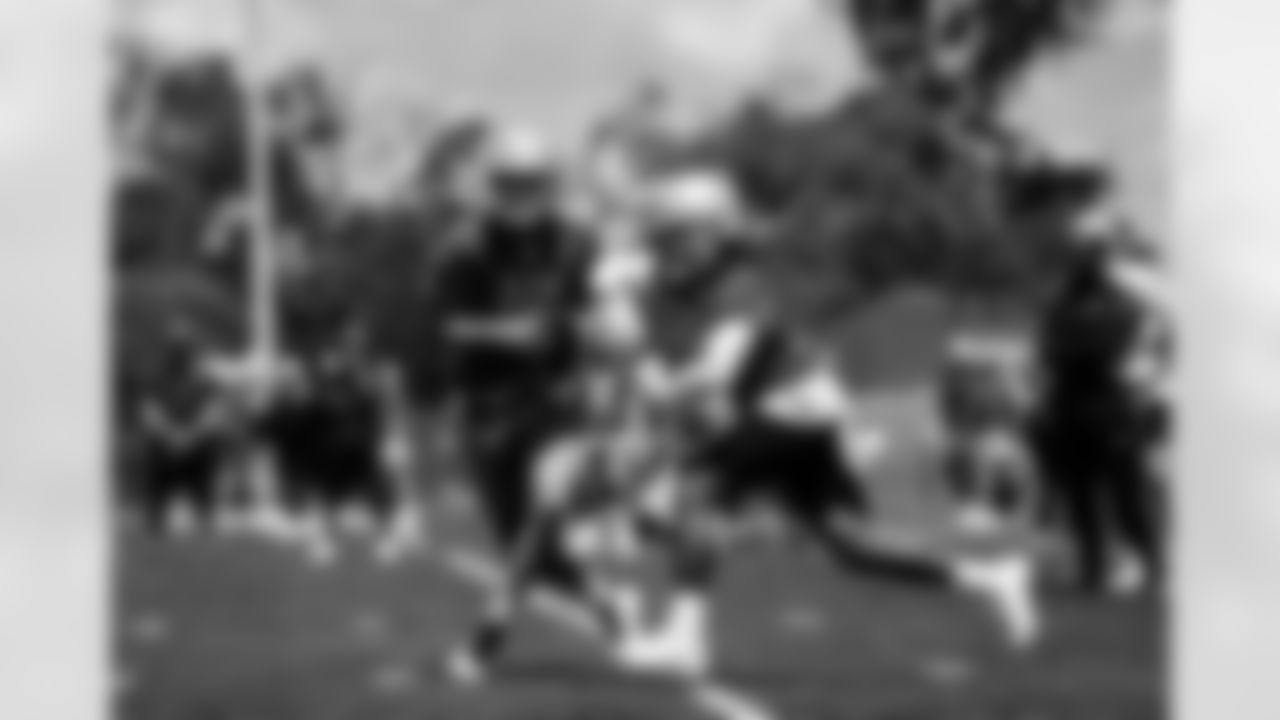Detroit Lions quarterback Jared Goff (16), Detroit Lions running back Jahmyr Gibbs (26) during OTAs at the Lions Training Facility in Allen Park, MI on May 31, 2023. (Jeff Nguyen/Detroit Lions)