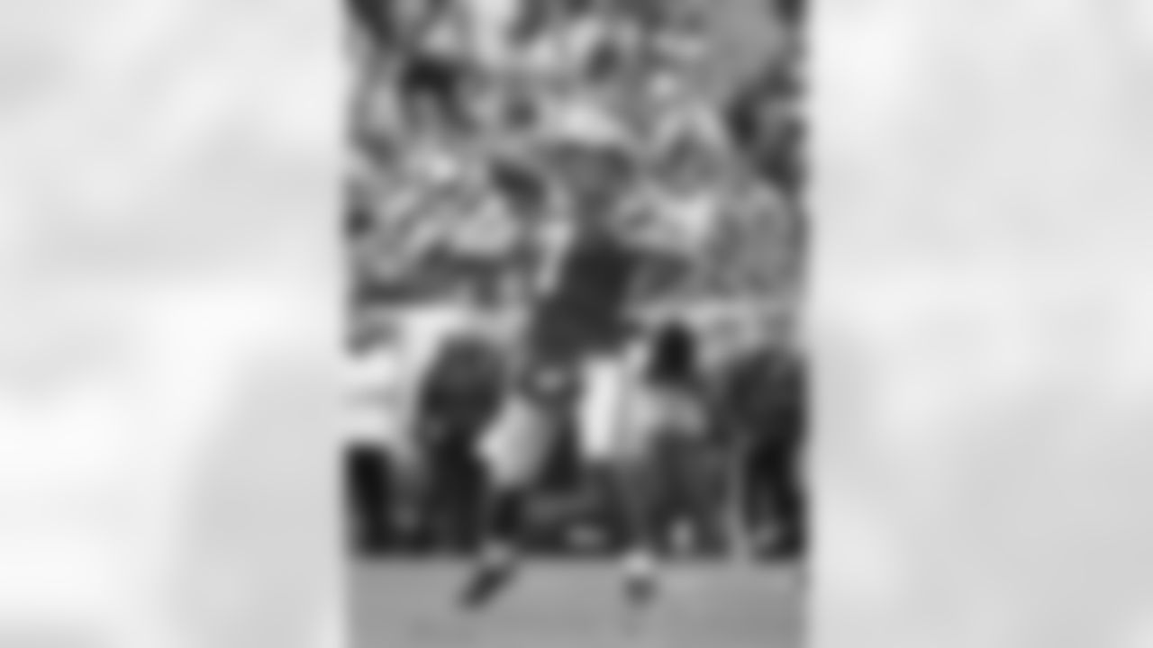Backed up by 6 Joe Callahan