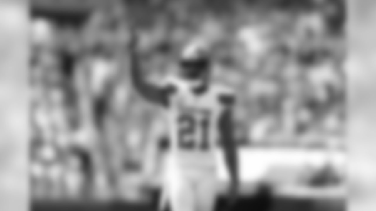 Backed up by 20 Briean Boddy-Calhoun