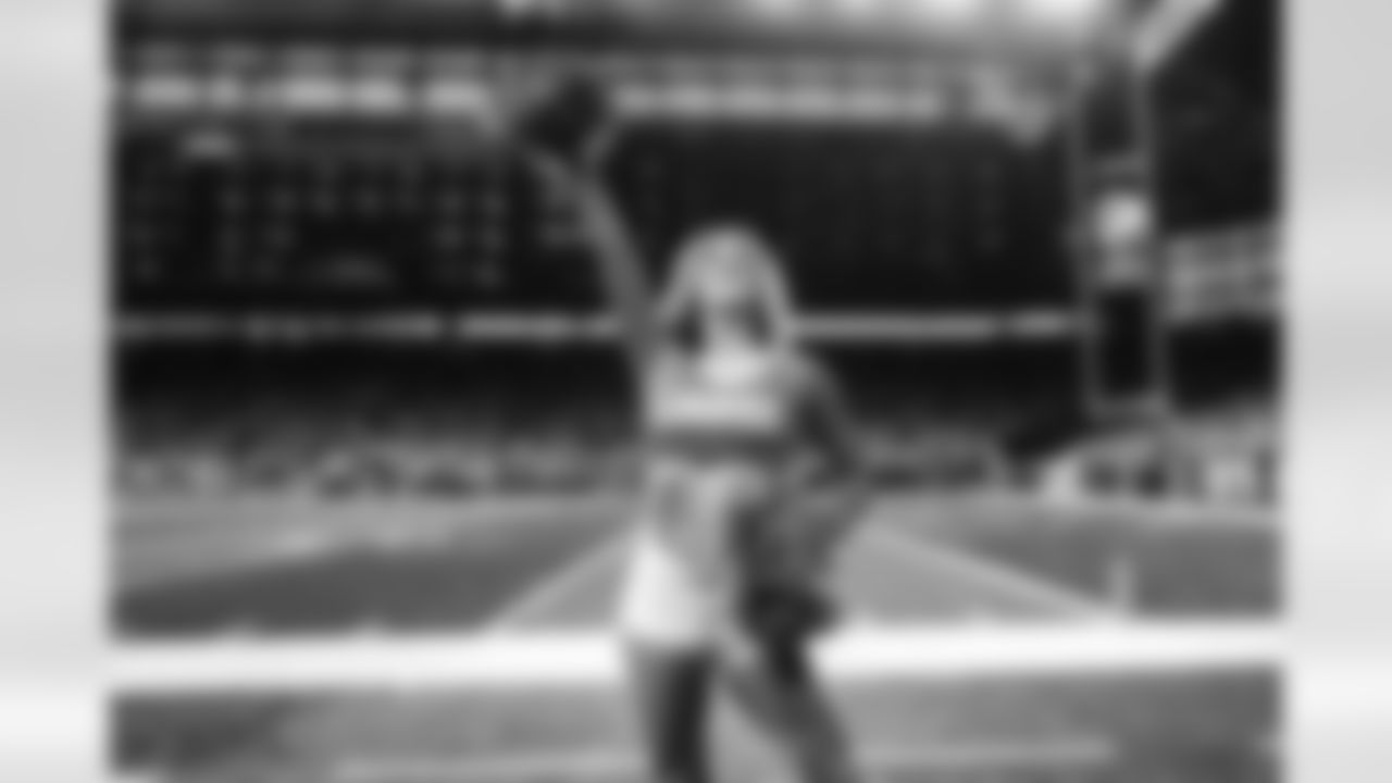 The Detroit Lions Cheerleaders during a NFL football game against the Chicago Bears on Sunday, January 1, 2023 in Detroit, MI. (Mike Ferdinande/Detroit Lions).
