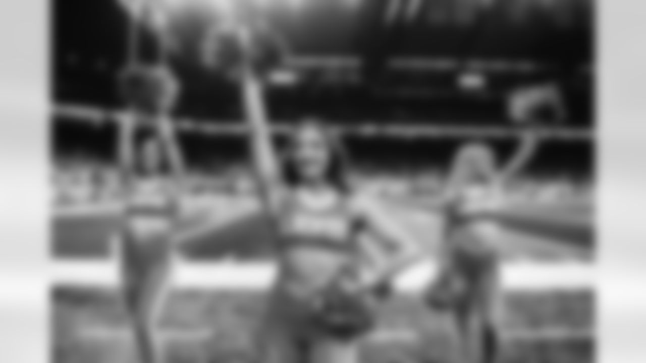 Detroit Lions Cheerleaders perform during a NFL football game against the Buffalo Bills on Thursday, November 24, 2022 in Detroit, MI. (Mike Ferdinande/Detroit Lions).