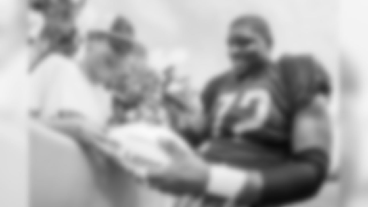 Laken Tomlinson