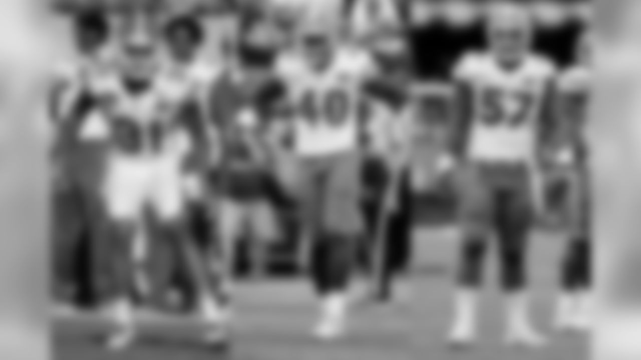 Lions rookies LB Jarrad Davis (2013-16) and CB Teez Tabor (2014-16) played on the same Florida Gators defensive Unit as Browns rookie DL Caleb Brantley.