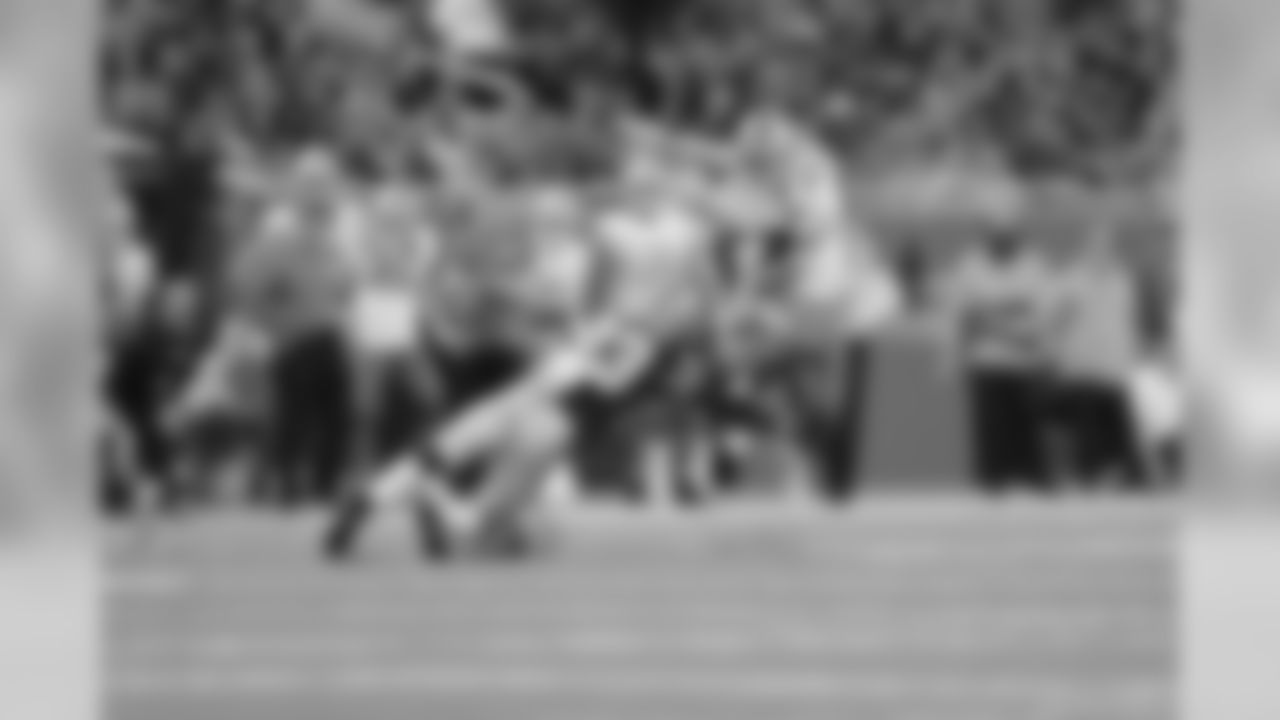 Detroit Lions quarterback Jeff Driskel (2) scrambles during a NFL football game against the Dallas Cowboys Sunday, Nov. 17, 2019 in Detroit. (Detroit Lions via AP).