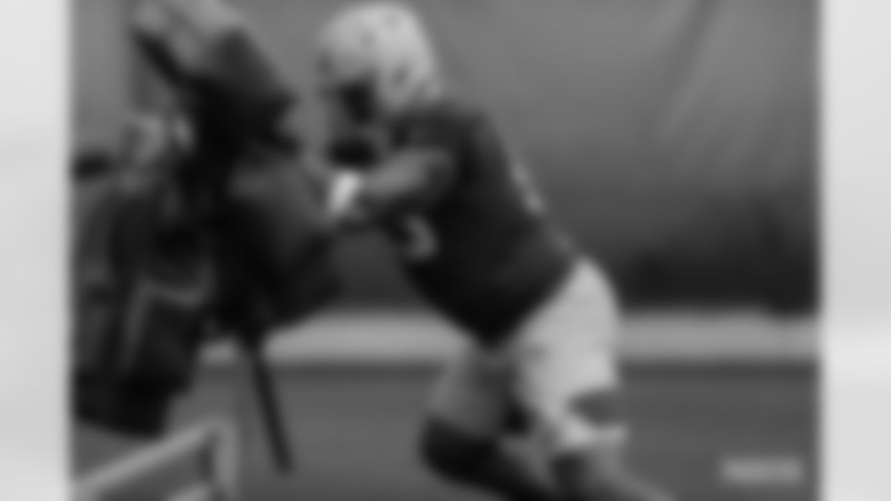 DL Billy Winn