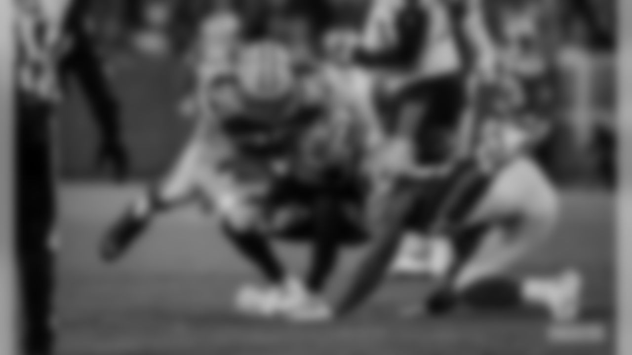 191110-packers-panthers-3-siegle-WM-80