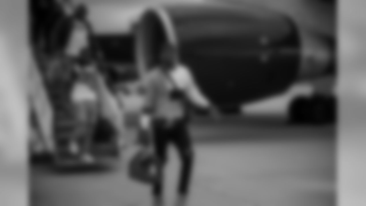 180922-packers-arrive-DC-hartwig-28