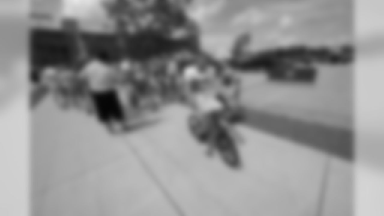 Riding-Bikes
