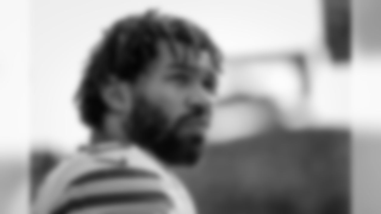 Earned his ninth trip to the Pro Bowl last season (2004-06, 2008-12, 2015).