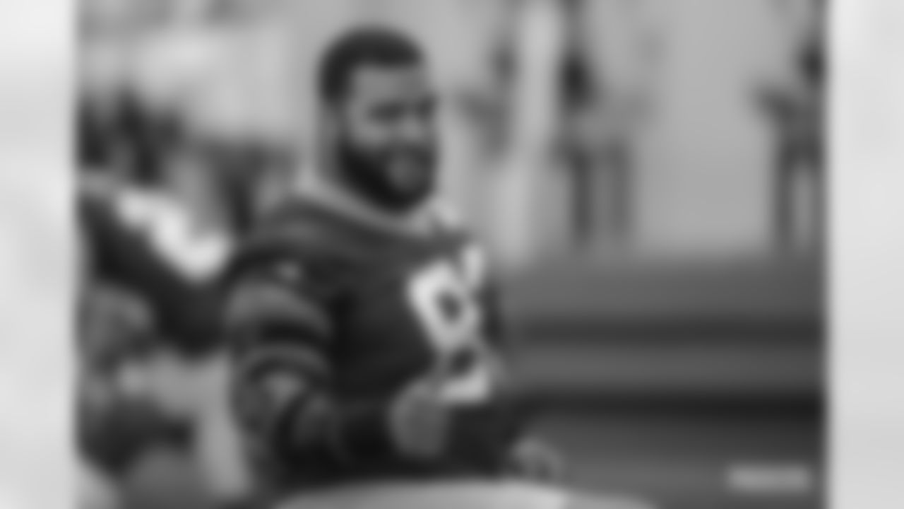 DL Billy Winn