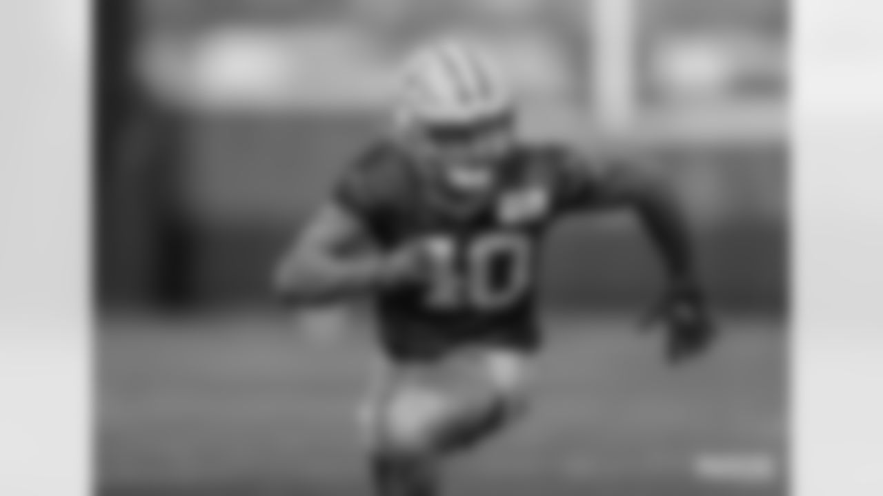 220506-rookie-minicamp-gallery-256023 (1)