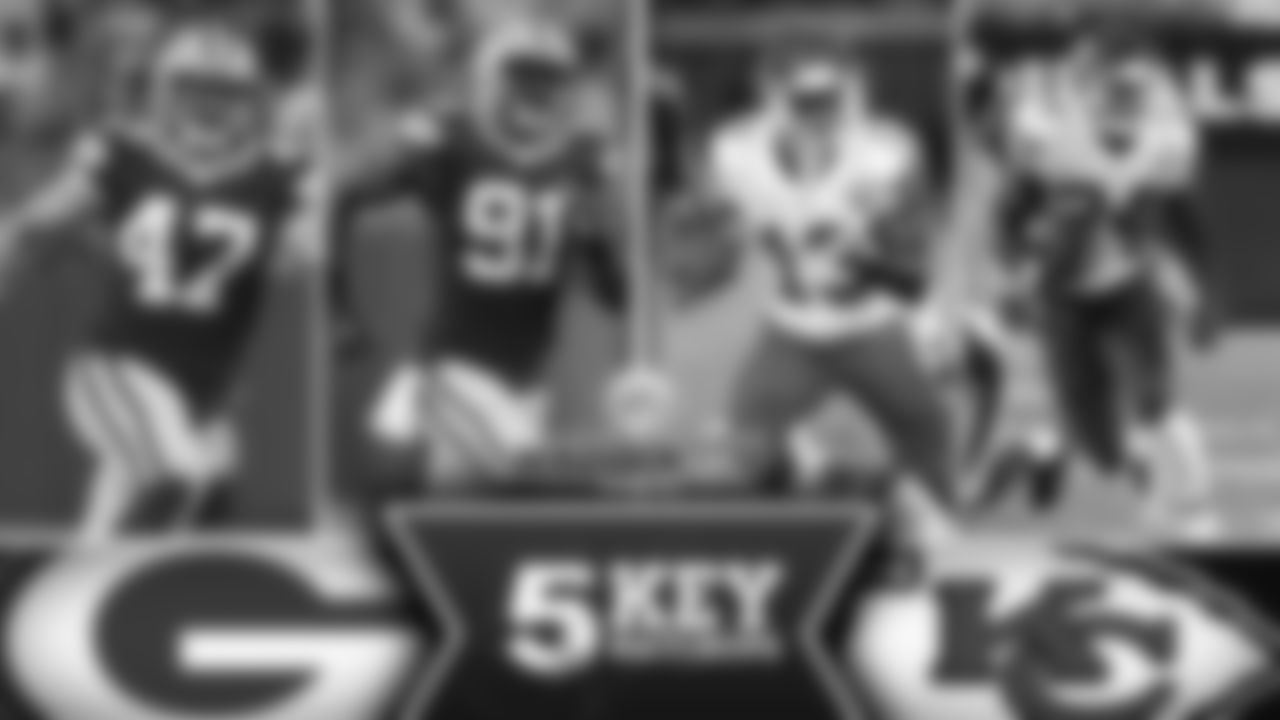 Green Bay did a commendable job corralling dangerous Seattle return man Tyler Lockett last week, allowing only one kick or punt return of significance. Thomas, a speedster from Oregon, had seven punt returns of 20-plus yards as a rookie, including an 81-yard TD. Davis has run a kickoff back for a score in each of his first two years in the league.