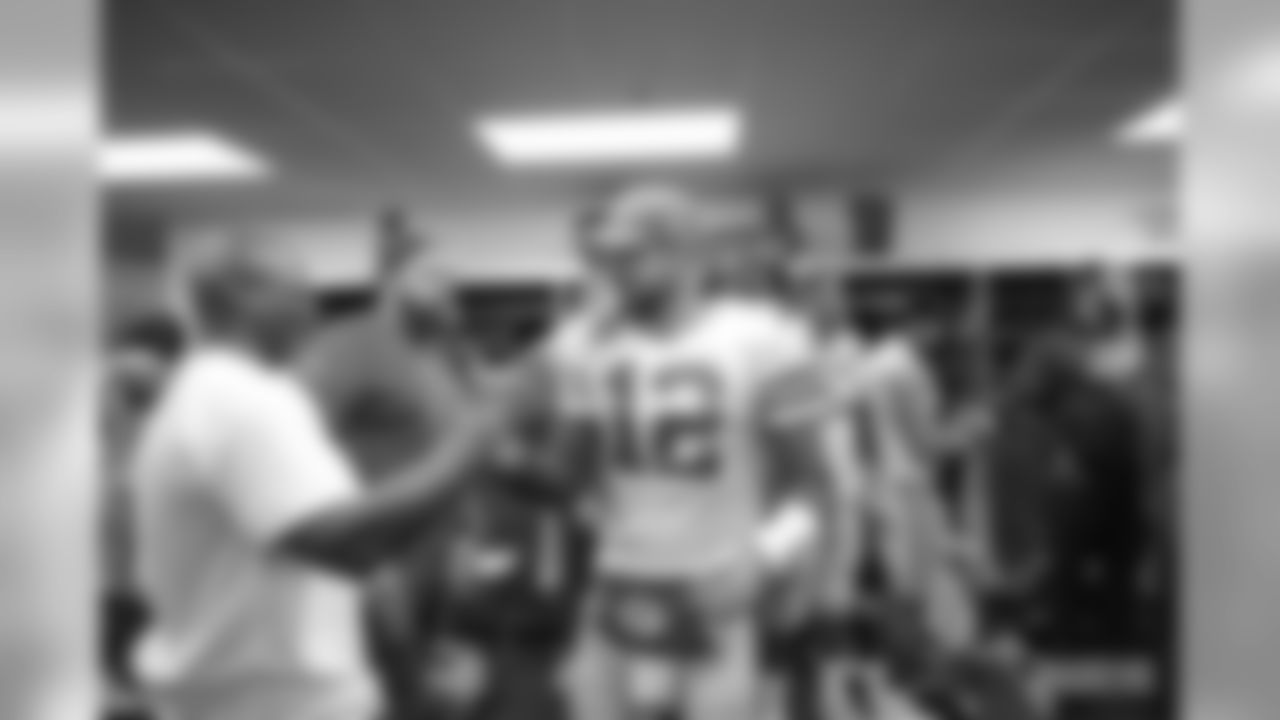 191028-locker-room-pass-3