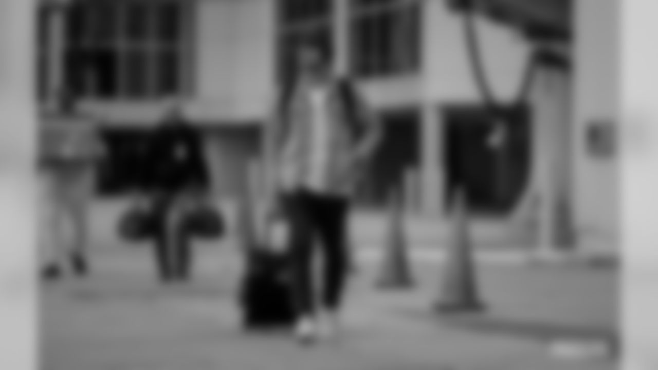 191101-packers-GRB-airport-siegle_WM-38