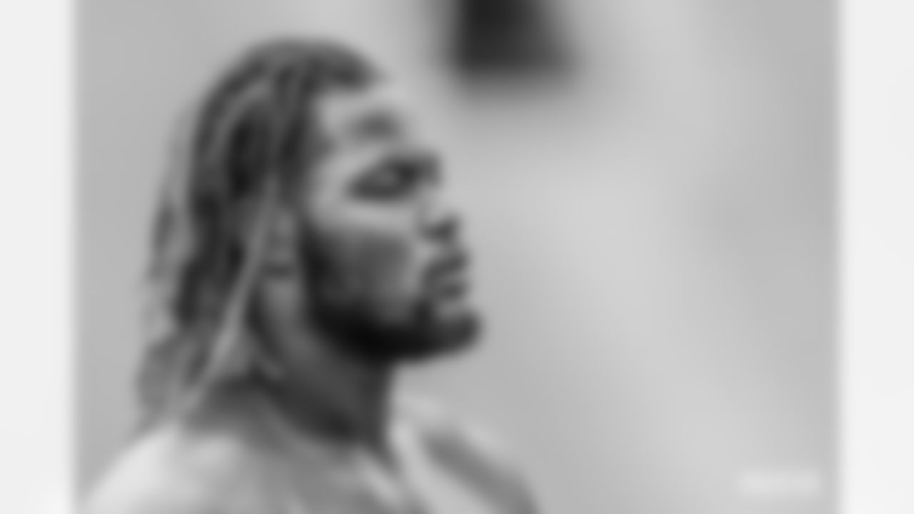 LB Rashan Gary