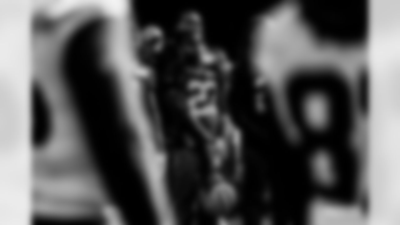 221007-evan-gallery-2560059