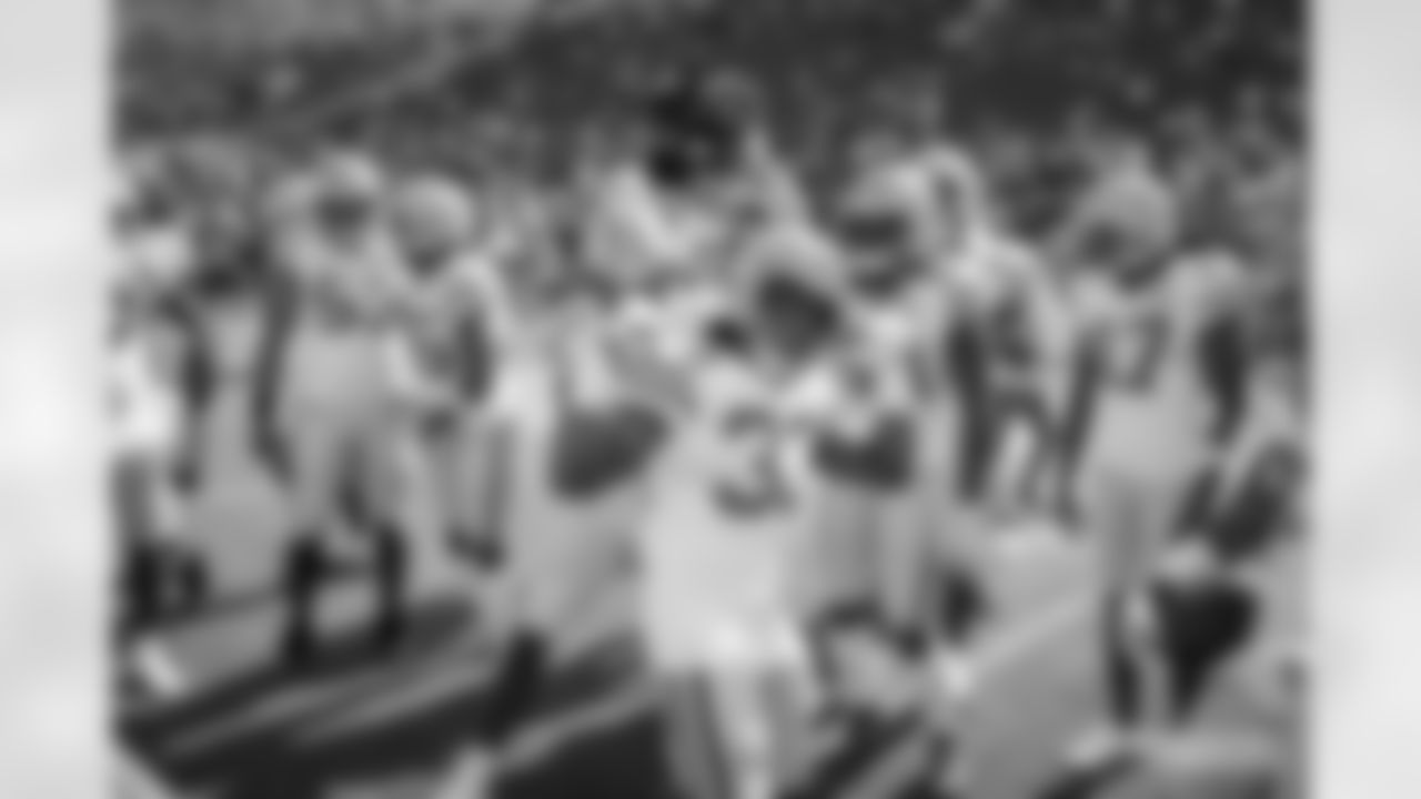 RB Aaron Jones