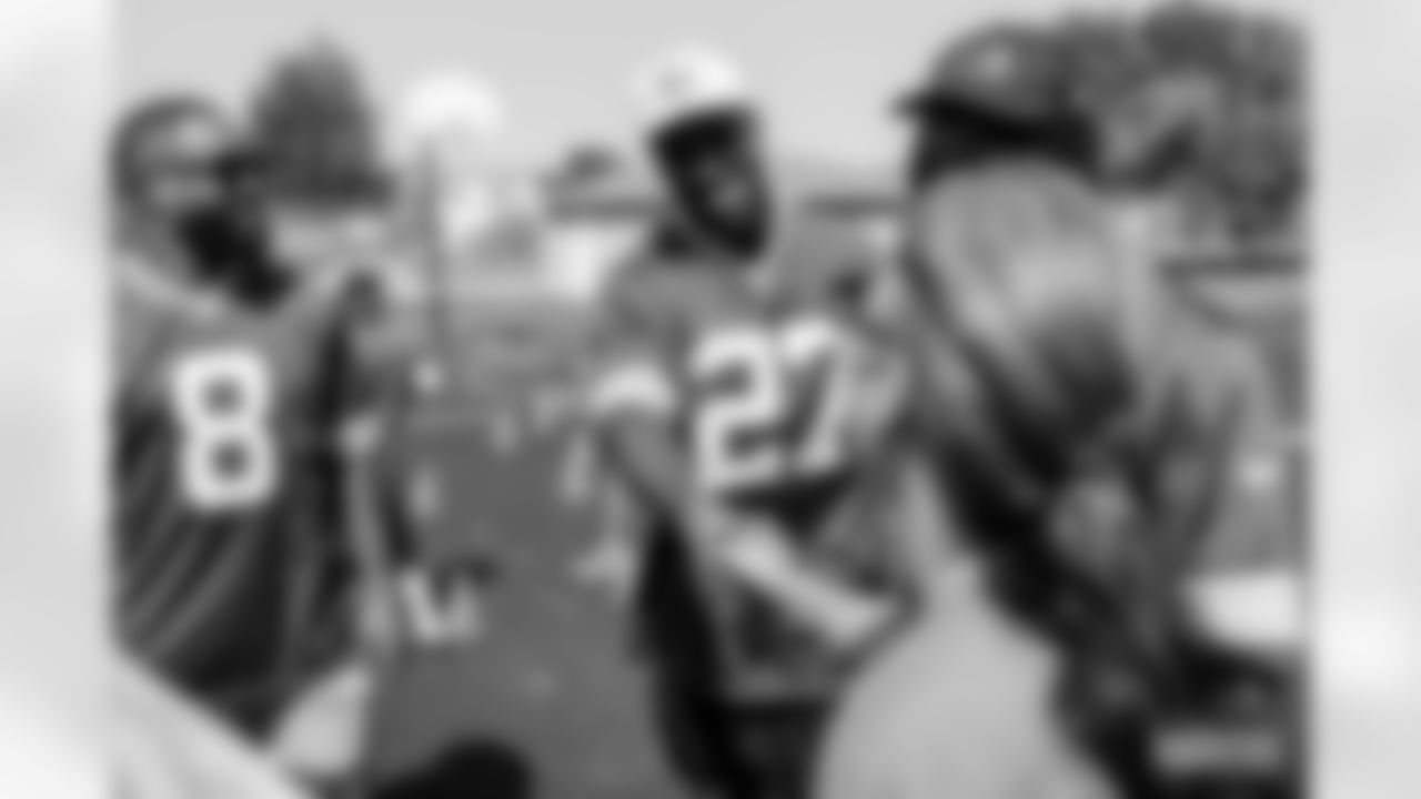 220913-football-outreach-gallery-2560003