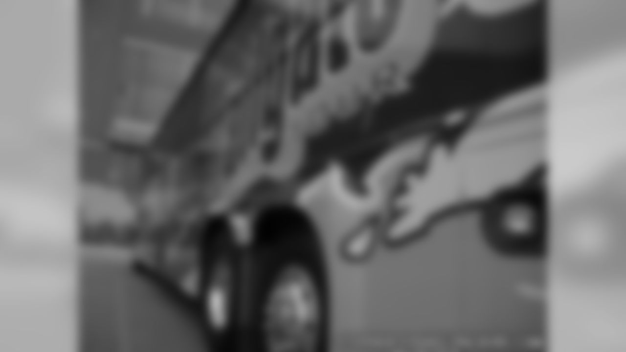 The Packers Tailgate Tour Bus