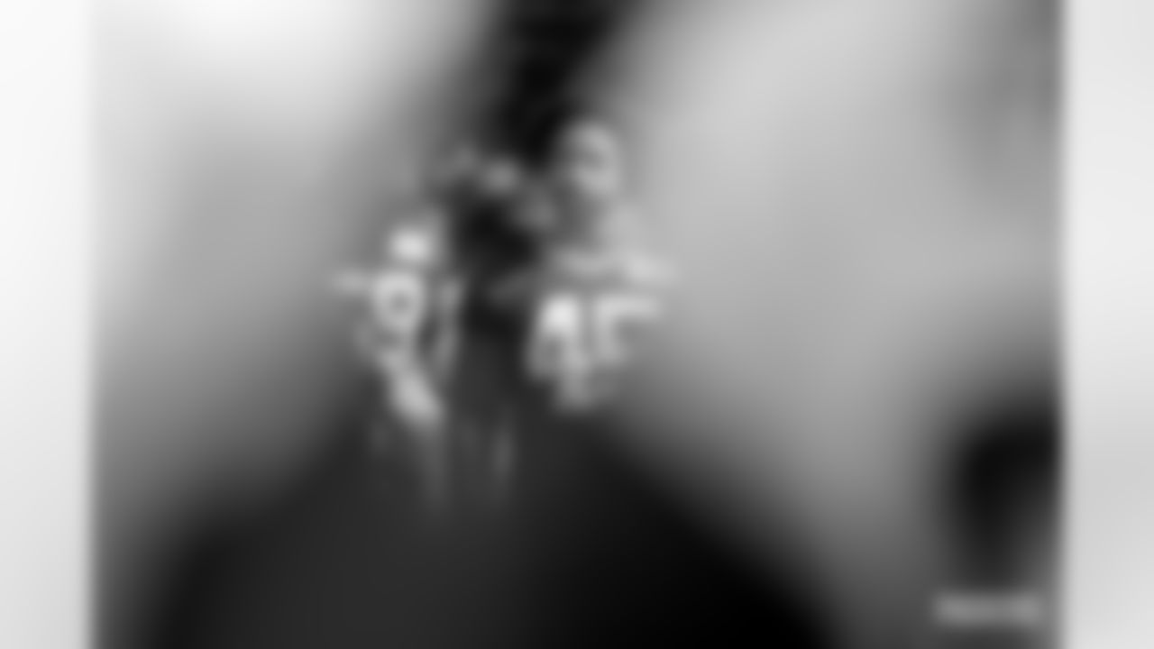 221007-evan-gallery-2560055