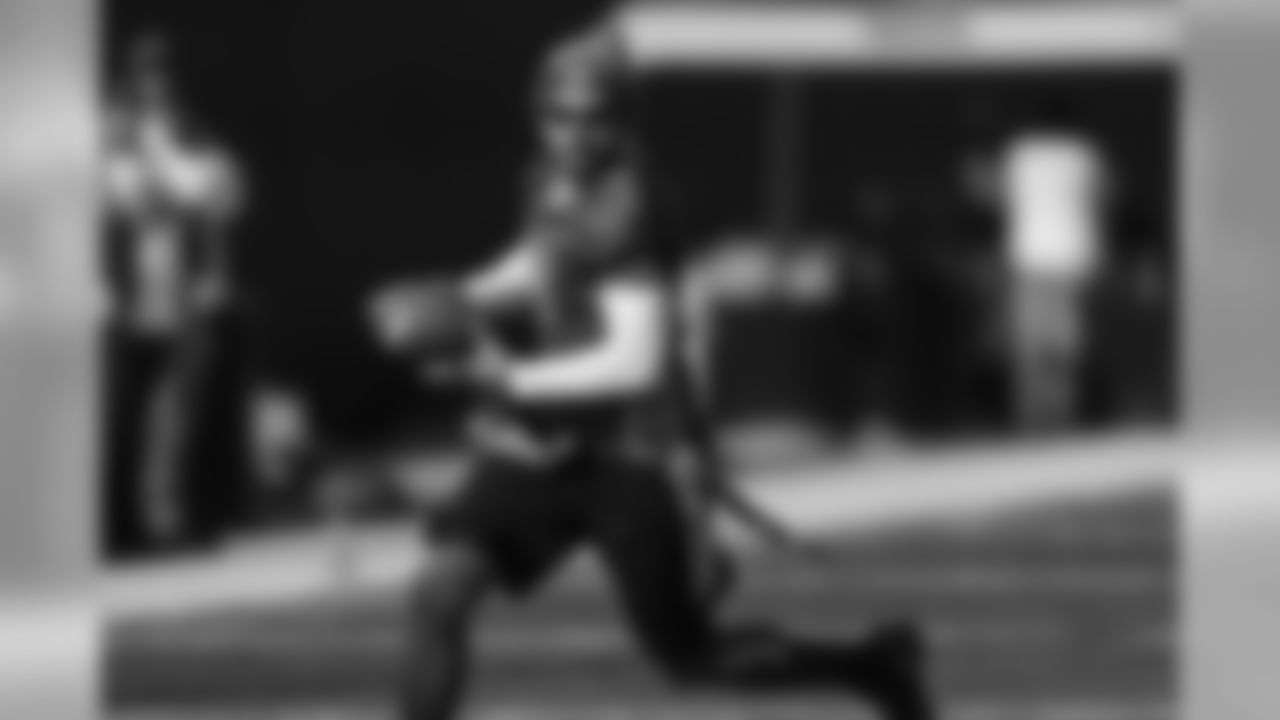 181013-flag-football-siegle-019