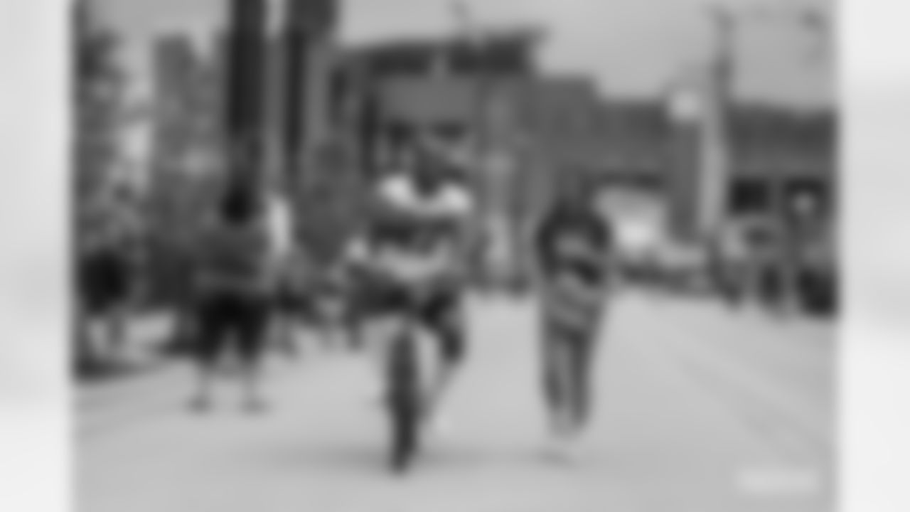 220727-training-camp-bikes-2560031