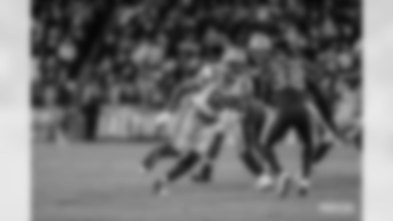 TE Marcedes Lewis