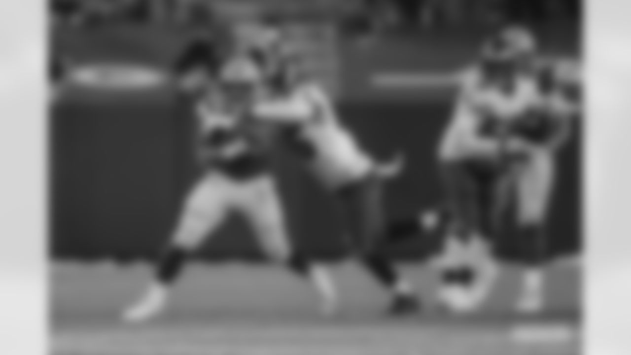 RB AJ Dillon