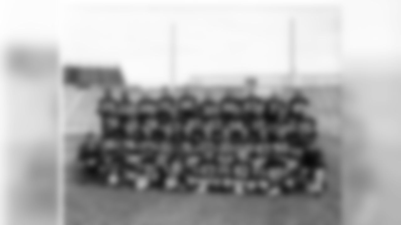 Green Bay Packers 1963
Record: 11-2-1