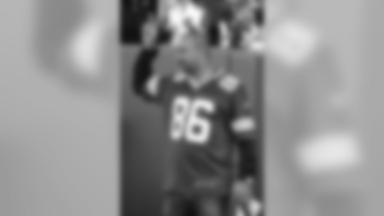 #86 - Antonio Freeman (1995-2001, 03)