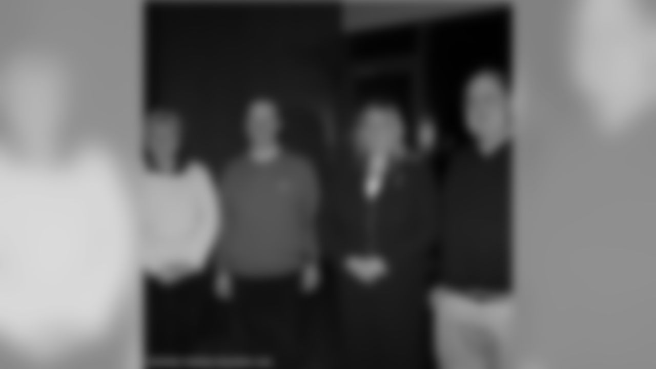 Awards Presented To Outstanding Concession Stand Groups