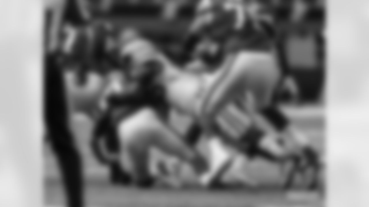 LB Za'Darius Smith
