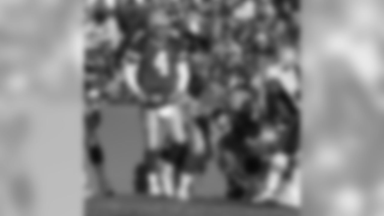 QB Brett Favre