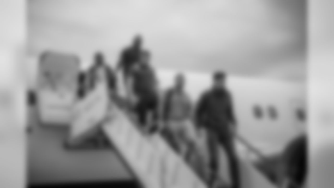 180922-packers-arrive-DC-hartwig-30