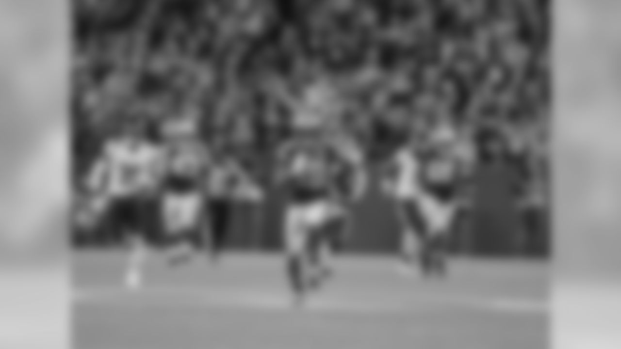 Green Bay Packers against the Chicago Bears during the season opener at Lambeau Field on Sunday night.