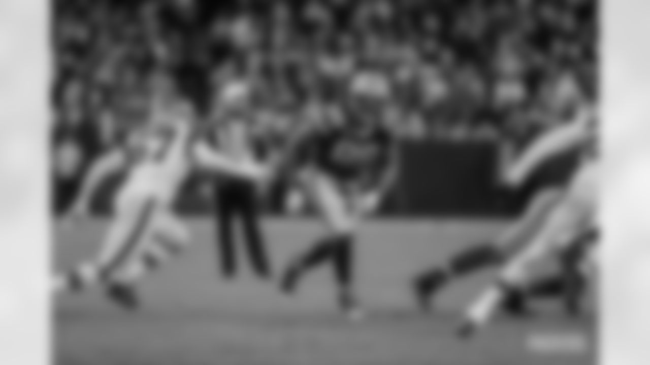 TE Marcedes Lewis