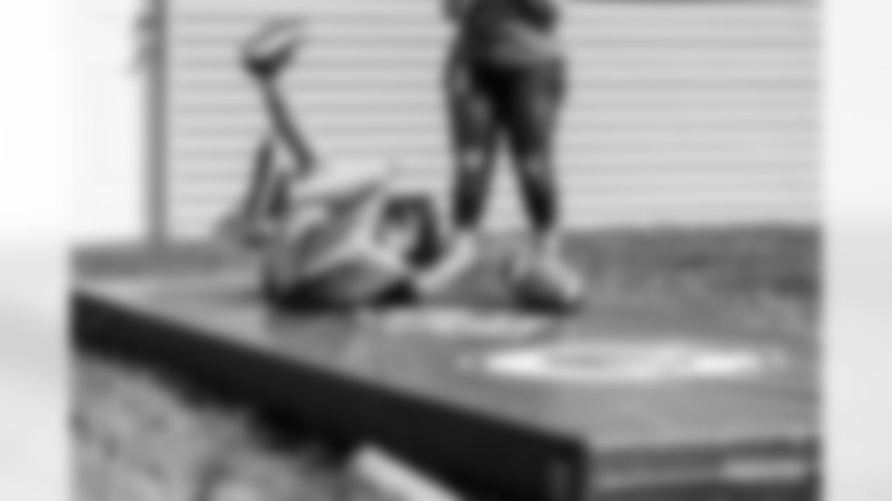 220913-football-outreach-gallery-2560034